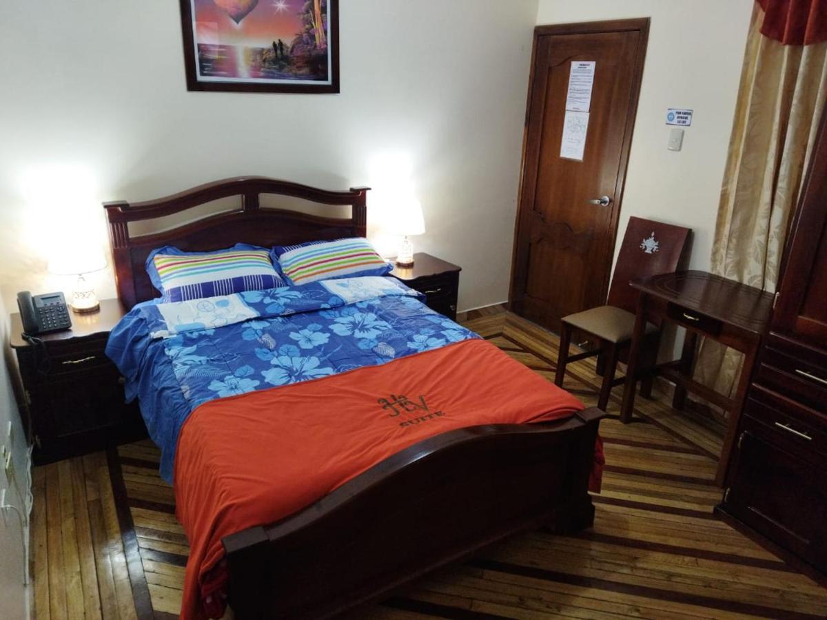 Hotel Velanez Suite Riobamba Kültér fotó